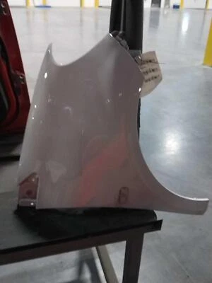 Smart Fortwo 2016 guardabarros derecho blanco 139724 usado pieza fabricante de equipos originales 30000 millas Foto 1 de 4