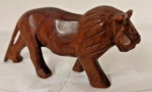 Olivewood Hand Carved Walking Lion- Holy Land - Bild 1 von 10