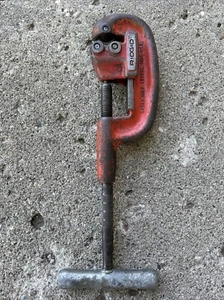 RIGID 2A Heavy Duty No. 1-2 Pipe Cutter Tool 1/8 in To 2” - Picture 1 of 6