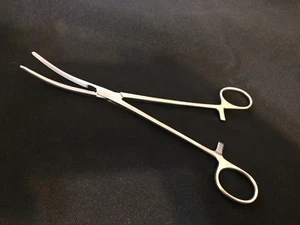 Pinzas curvas Aesculap BH805R 200 mm 8 pulgadas  - Imagen 1 de 2