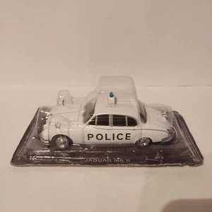 1:43 Jaguar MKII MK2 Police - Picture 1 of 8