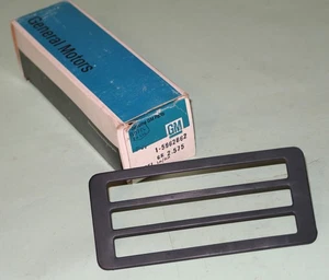 1971-1972 Oldsmobile Delta 88 98 NOS front marker bezel 5962862 - Picture 1 of 3