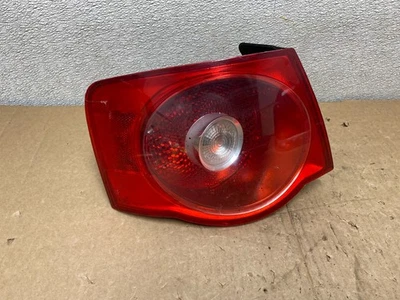 Luz trasera izquierda del lado del conductor Volkswagen Jetta 2005-2007 sedán OEM U9997 DW Foto 1 de 4
