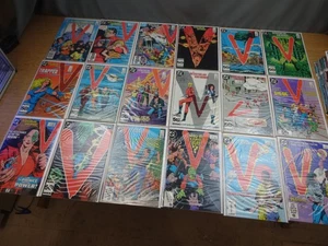 V (VISITORS) THE SERIES 1985 DC Horror COMICS LOT Run Complete Set #1-18 FN-NM- - Picture 1 of 9