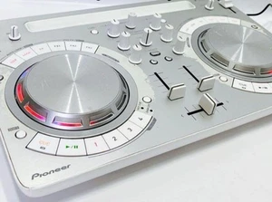 Pioneer DJ DDJ-WEGO3 DJ Controller Dual Deck - Picture 1 of 1