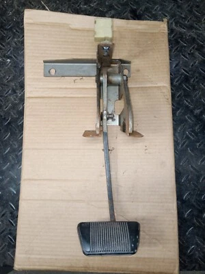 Brake Pedal, fits 1999 Jeep Cherokee Sport 4 door - Image 1 of 4