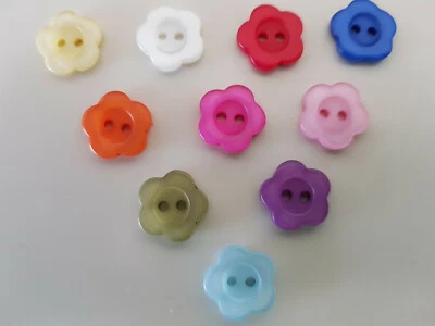 10 20 50 or 100 Baby/Children's Flower Buttons 14 mm Red Green Purple Pink White - Image 1 of 2