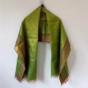 Green and Gold Silk Wedding Party Saree 36x74 - Picture 1 of 5
