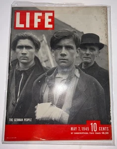 Vintage Life Magazine May 7, 1945 Issue. The German People Cover! - Imagen 1 de 7