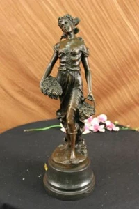 Scultura vintage Miguel Lopez agricoltura bronzo patinato signora contadina decorati - Foto 1 di 12
