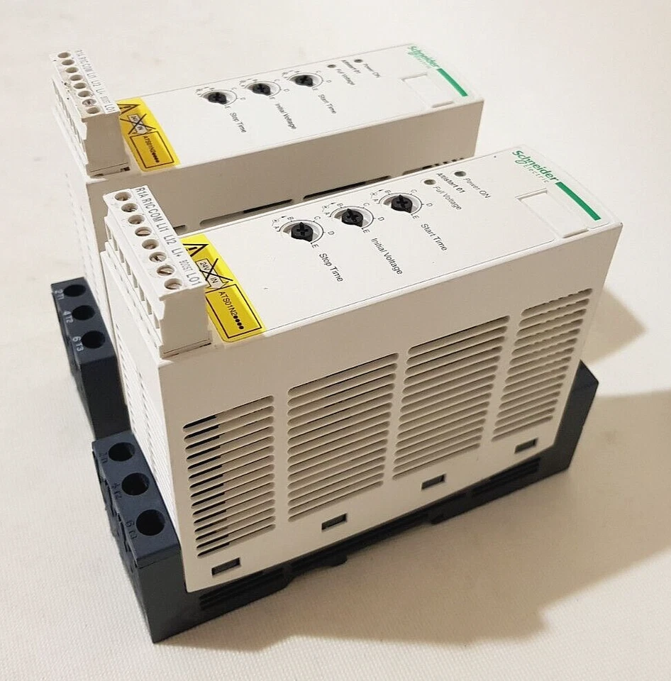 Schneider Electric Altistar 01 ATS01N222QN Démarreur progressif 1pcs    /B7 /325 - Photo 1/4