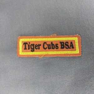 Tiger Cubs BSA 2 3/4""x1"" Tab Boy Scout toppa vintage - Foto 1 di 2