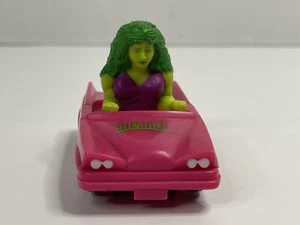 Figura vintage 1990 de Hardee's She-Hulk con conjunto púrpura coche rodante rosa - Imagen 1 de 6