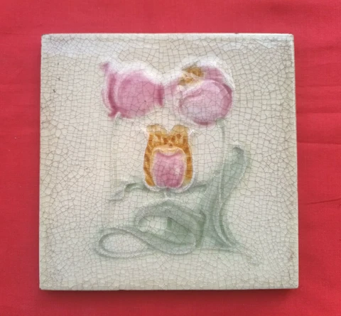 1 Piece Old Art Embossed Design Majolica Ceramic Tiles England 0233 Cover