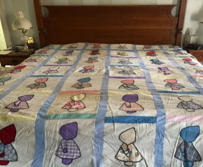 Antique Appliqued Sunbonnet Sue Quilt  Feed Sack Top - Изображение 1 из 4