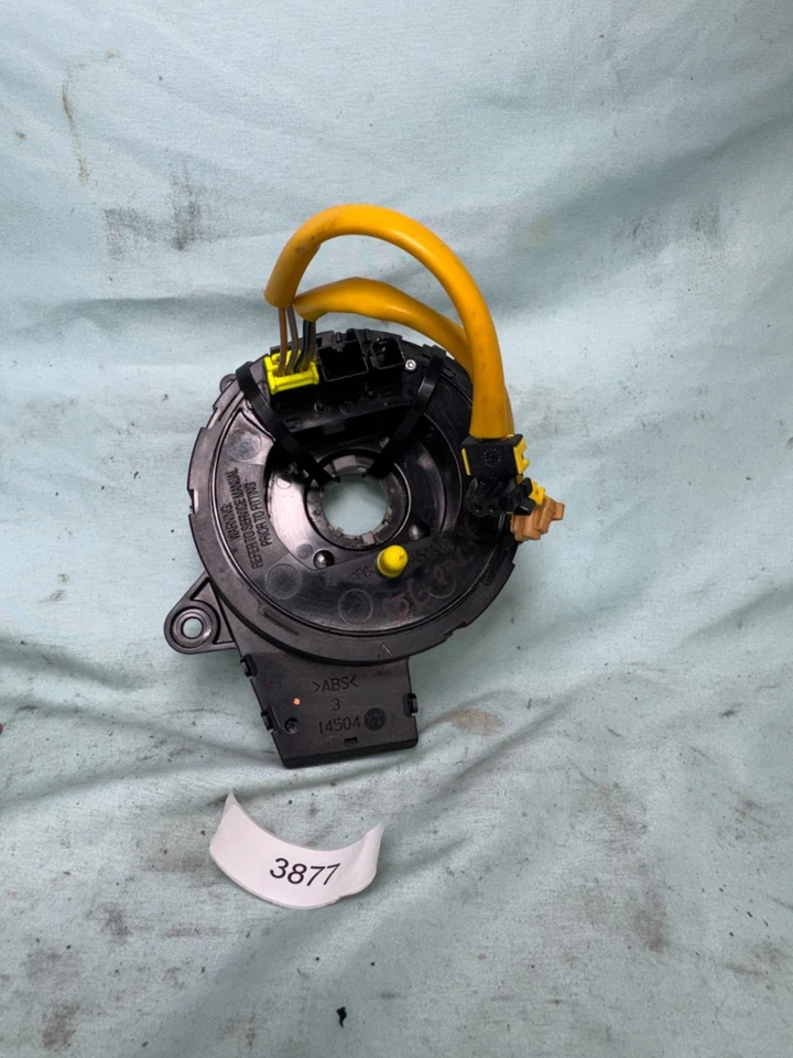 04-06 克莱斯勒 Pacifica 方向盘螺旋卷轴电缆时钟弹簧 04685996AA — 第 1/4 张图片