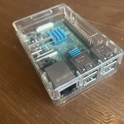 Raspberry Pi 3 Model B Rev 1.2 1 GB Ram und Gehäuse, 16 GB SD-Card - Bild 1 von 3