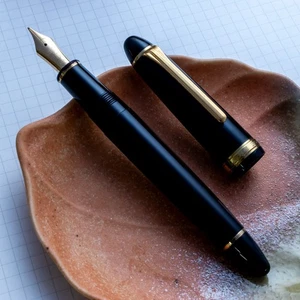 1980s VINTAGE Sailor 1911 Profit Standard 14K B Fountain Pen - Picture 1 of 5