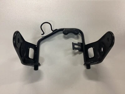 GENUINE YAMAHA PARTS - HEADLIGHT STAY XT125 XT200 1982-1983 - 15A-23174-00 — 第 1/4 张图片