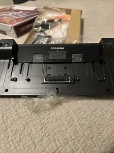 Toshiba Advanced Port Replicator III Plus PA3474U-1PRP mit Kabel und Handbuch - Bild 1 von 4