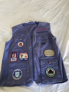 Youth LL Bean Vest Size XL 18/20 With Collectable Pins and Patches - Picture 1 of 10
