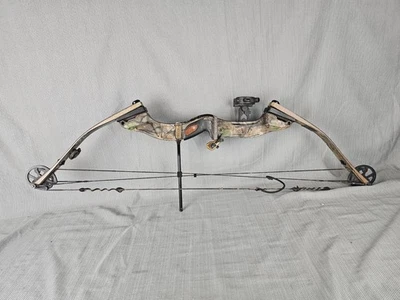 Classic Hoyt USA Raptor Series Compound Bow Excel 60-70lbs 29" Draw - RH - Image 1 of 4