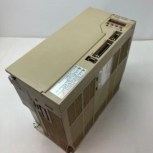 Yaskawa SGDM-50ADA Servopack Servoantrieb aus der Arbeitsmaschine ausgebaut - Bild 1 von 7