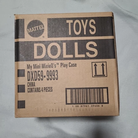 Sealed Case 4x My Mini MixieQ’s Fashion Show Stage Play Case Mattel Cover