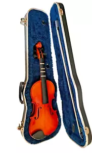Leon Aubert model 808 sized 1/4 violin with case. Romania, Very Good Condition - Picture 1 of 19