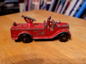 NICE DIECAST TOOTSIETOY 1940 #238 HOSE CAR MACK FIRE PUMPER TRUCK #2 - Picture 1 of 7