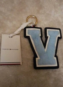 100% auténtico llavero/bolso de personalización letra en V letra Tommy Hilfiger - Imagen 1 de 2