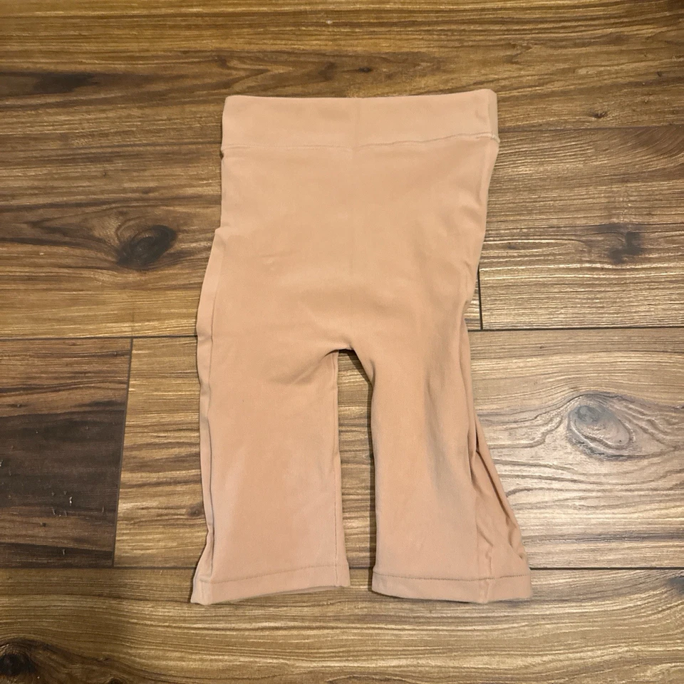 Levantador de glúteos invisible bien redondeado modelador corto Foto 1 de 4