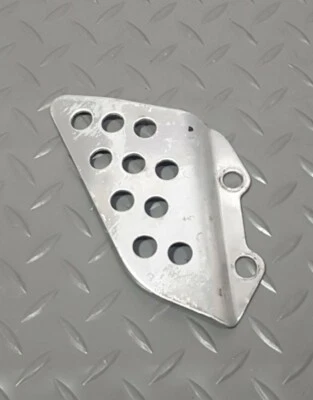 ♻️ Kawasaki ZX-9R ZX9R B1 B2 B3 B4 1994 - 1997 Right Heel Plate Guard Cover ♻️ - Image 1 of 4