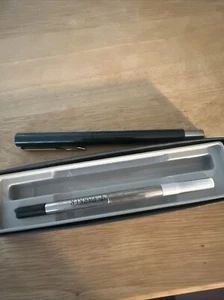 VINTAGE PARKER VECTOR ROLLER BALL Paul’s ADVERTISING PEN Milwaukee WI In Box - Picture 1 of 17