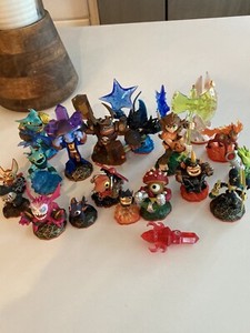Skylanders Trap Team (Red Base) Lot Of 19 Pieces