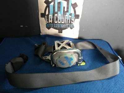 Nissan NV2500 2019 retractor cinturón de seguridad delantero izquierdo FSB-2 Foto 1 de 3