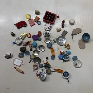 Lote Mixto de Piezas Miniatura para Casa de Muñecas - Varios Surtidos, Coca Cola, Cocina y Más - Imagen 1 de 7