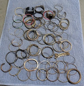 Lote De Colección-Ahora De 80+ Varias Pulseras Tono Dorado Tono Plata Cobre Lote!!!!! - Imagen 1 de 7