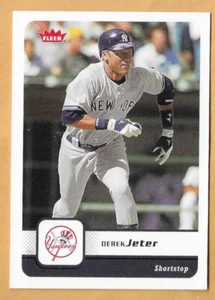 Derek Jeter New York Yankees #390 - Fleer casi nuevo-como nuevo 2006 - Imagen 1 de 2