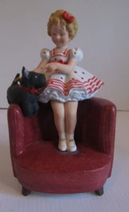 Figura clásica de pie y alegría de Shirley Temple firmada por Shirley Temple - Imagen 1 de 3