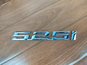 525i Lettering Rear Boot Trunk Lid Emblem Badge Logo Fit BMW 525i Genuine - Picture 1 of 8