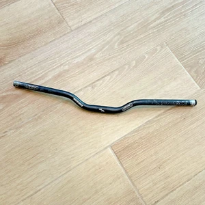 RaceFace Air Alloy Riser Handlebar 25.4 mm, 665 mm Race Face MTB Black ESI A1 - Picture 1 of 5