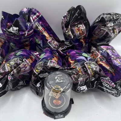 Lote de 10 figuras coleccionables de 3 pulgadas de alto Zag Toys Domez Disney Villains serie 1 Foto 1 de 4