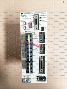 1 Stück Yaskawa Servomotor SGDS-01A72A Neu - Bild 1 von 1