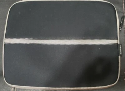 Targus - Laptop Sleeve Black/Gray Accent Stripe 16 黑色 — 第 1/4 张图片