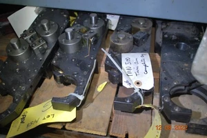 Hitachi Seiki MN500 Twin Arm - Picture 1 of 1