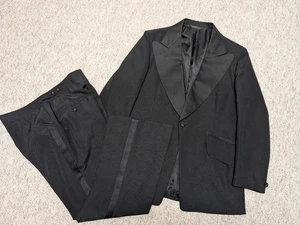 Esmoquin vintage de los años 70 hecho en EE. UU. negro 40S 34x30 formal solapa ancha pierna acampanada - Imagen 1 de 14