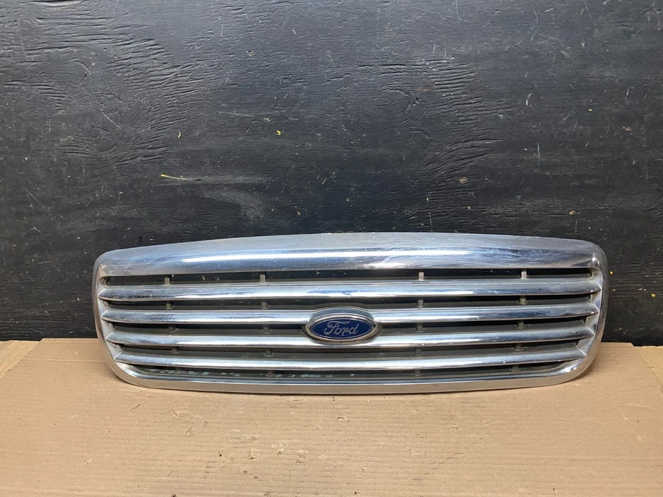 Grelha dianteira superior Ford Crown Victoria 1998 a 2011 Aftermarket U7878 DG - Imagem 1 de 4