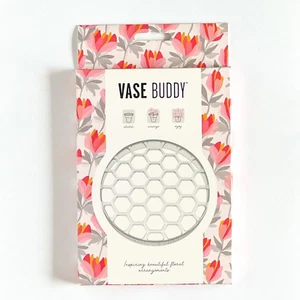 Vase Buddy, Reusable Silicone Flower Arranging Grid, Stretches over the Rim of V - Picture 1 of 6