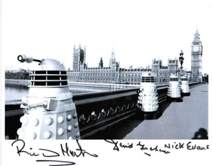 Doctor Who Autograph: DAVID GRAHAM, RICHARD MARTIN & NICK EVANS Signed Photo - Imagen 1 de 1